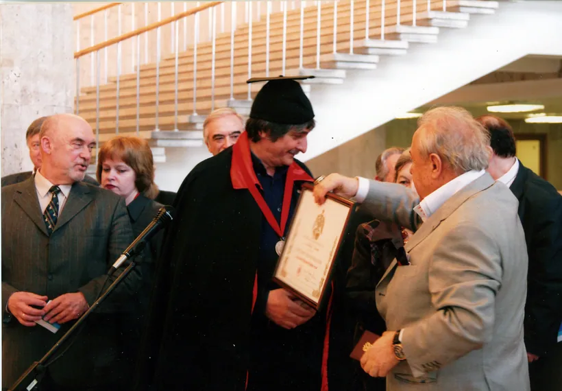 Receiving an honorary academician distinction at the Tretyakov Gallery