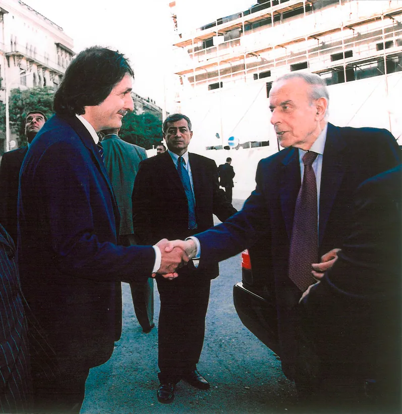 With Heydar Aliyev during a visit to the Artists’ Union